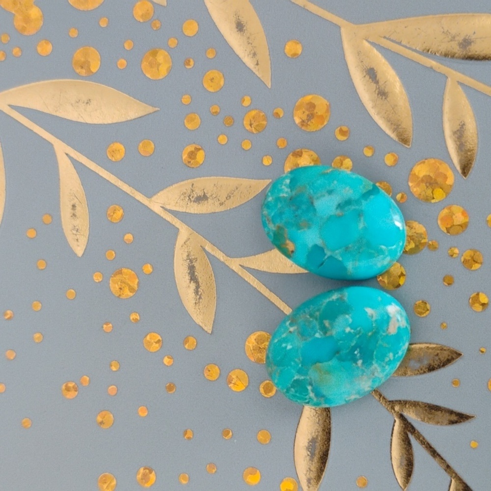 Kingman Turquoise Oval Gemstones - Picture 3 of 8